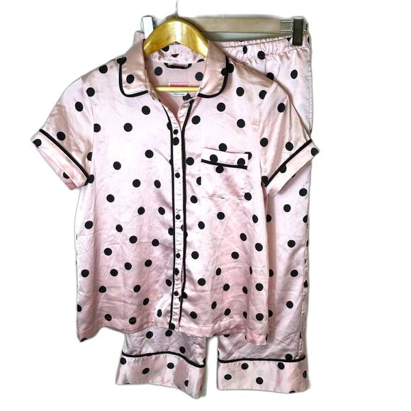 Kate Spade Pink with Black Polka Dots Satin Short Sleeve Capri Length Pajamas S - Picture 2 of 15